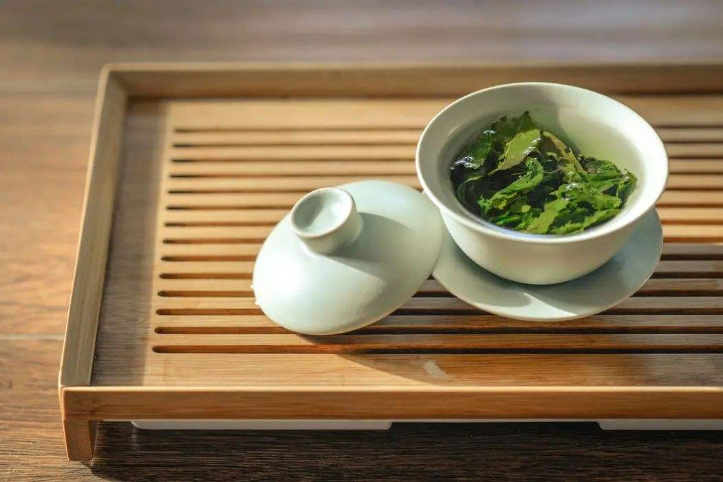 茶的作用功效有哪些(茶葉的功效與作用大全)