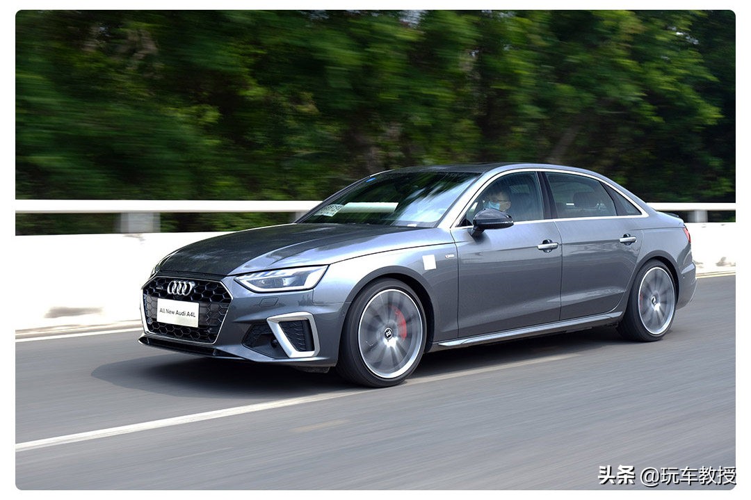 十分之一的人都買(mǎi)了豪車(chē)，4款30萬(wàn)級(jí)熱門(mén)車(chē)代表誰(shuí)更適合你？
