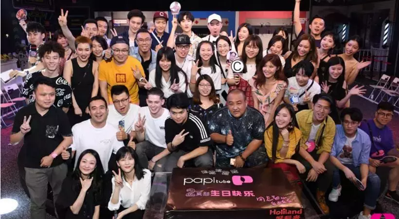 紅極一時的Papi醬，現(xiàn)在怎么樣了？在這個時代，沒人活的容易