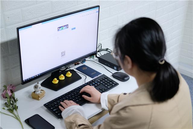 比筆記本還小的臺式機(jī)，戴爾迷你主機(jī)評測