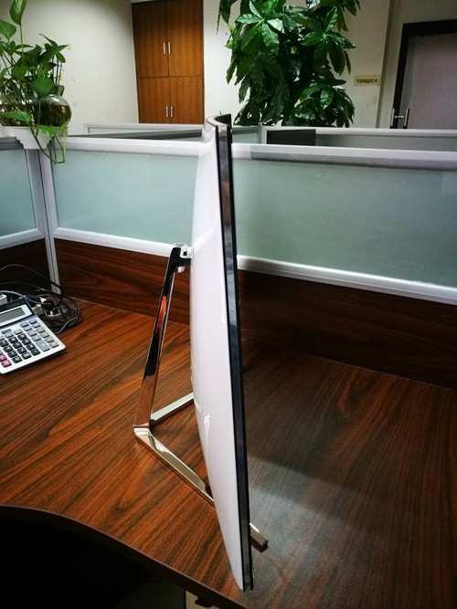 WESCOM 31.5寸曲面護眼顯示器新品上市
