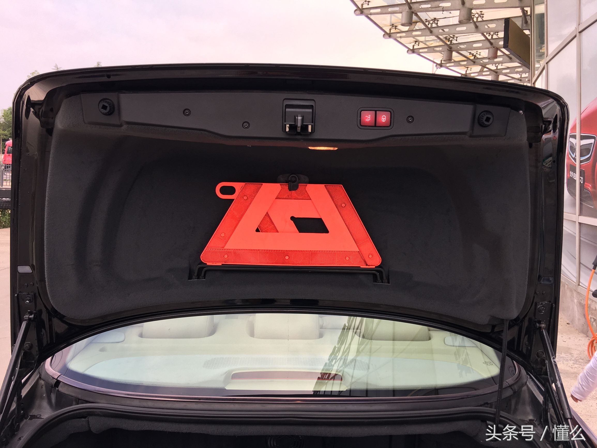 解析經(jīng)典第八代奔馳S600 氣質(zhì)豪車 唾手可得