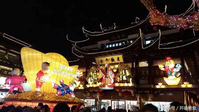 城隍廟新玩法，傳統(tǒng)與現(xiàn)代交融的新年味！