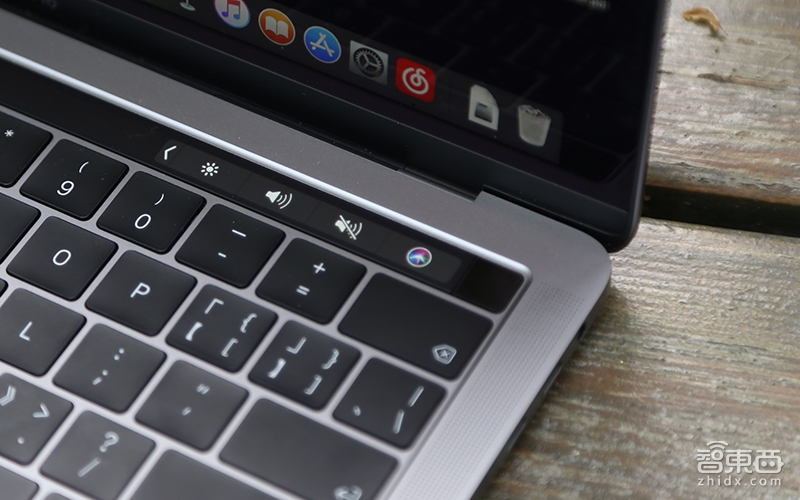 蘋果MacBook Pro五年進化：成就最趁手的干活小鋼炮！