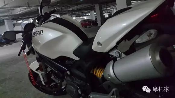 摩托家／聊聊我曾經(jīng)的最愛，08款杜卡迪ducati 696