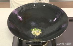 橄欖菜最好吃，最有營(yíng)養(yǎng)的做法，小時(shí)候媽媽經(jīng)常這樣做給我們吃