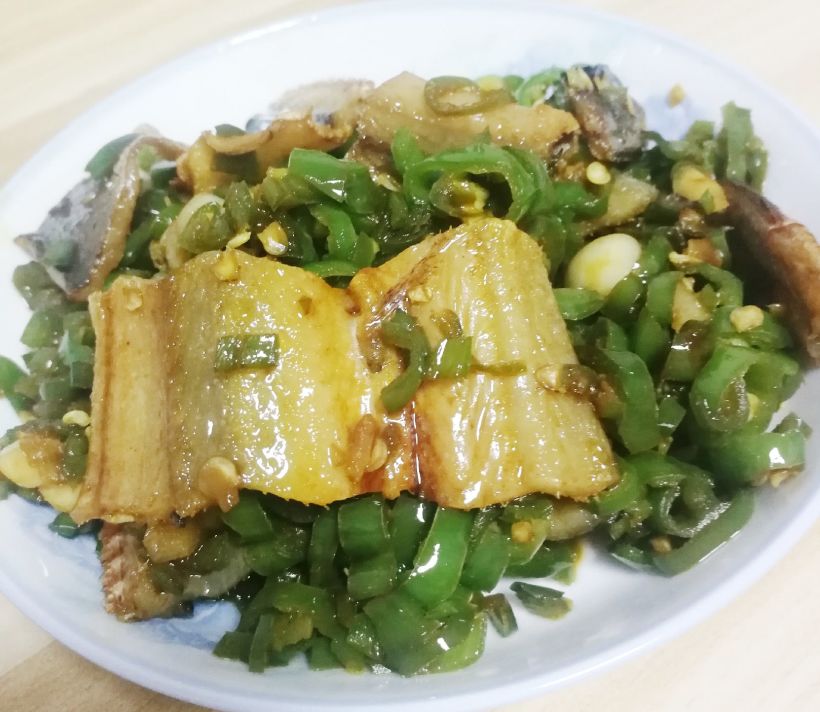 第一次炒鰻魚干，對出品十分滿意，而且超級下飯