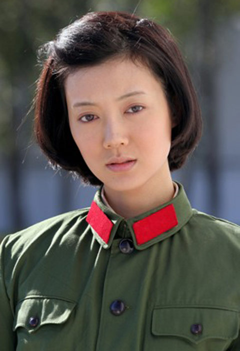 她出身名門神似王菲，湯唯為她當(dāng)綠葉，嫁40億丈夫也沒(méi)幸福！