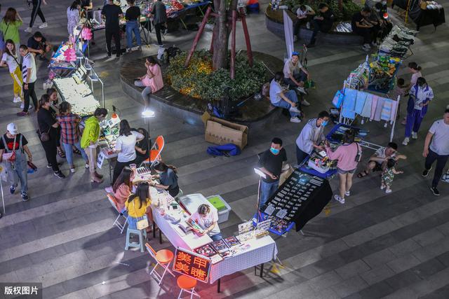 擺地攤賣這些東西，利潤高又好賣，適合新手操作