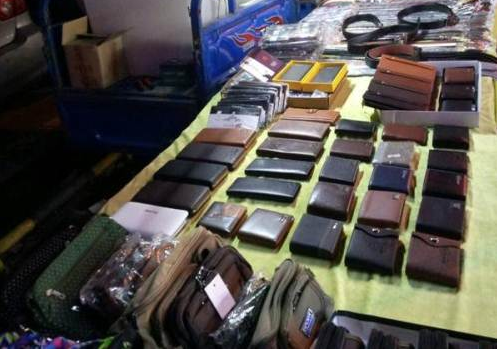 冬天擺地攤賣什么好，八個寶貝買爆這個冬季