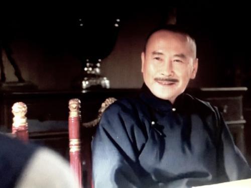 飾演蔣介石的幾位演員(飾演蔣介石的12位演員)(11)
