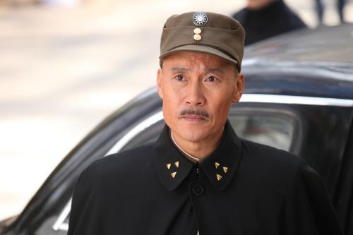 飾演蔣介石的幾位演員(飾演蔣介石的12位演員)(10)