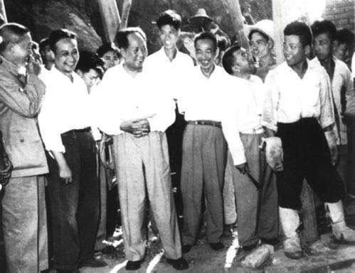 聯(lián)合國17次下半旗致哀都有哪些人(聯(lián)合國曾多次降半旗致哀)(19)