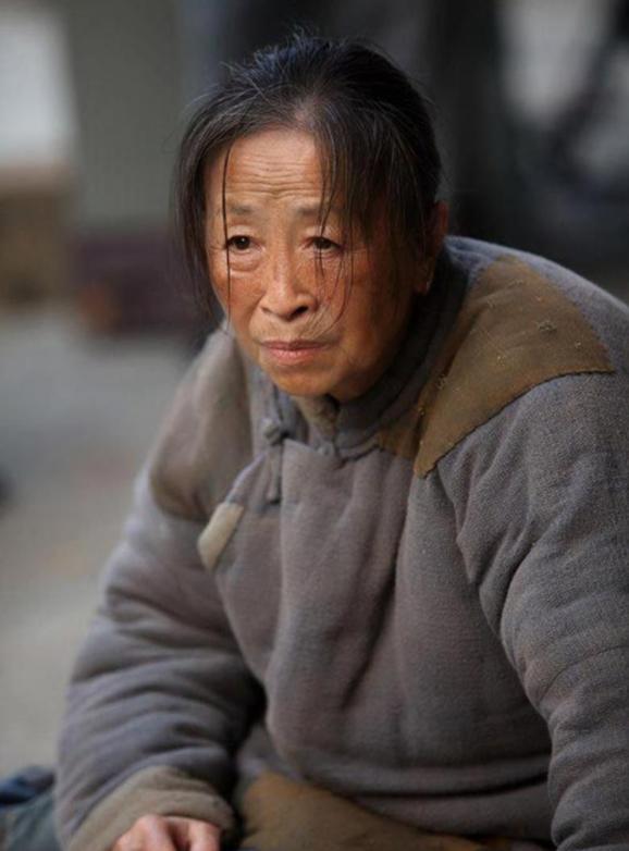 張少華為什么打鳳霞(張少華與新鳳霞恩怨真相)(15)