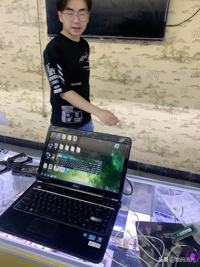 電腦開機(jī)發(fā)出滴滴聲，老板看小伙不懂電腦，0成本維修竟報價200