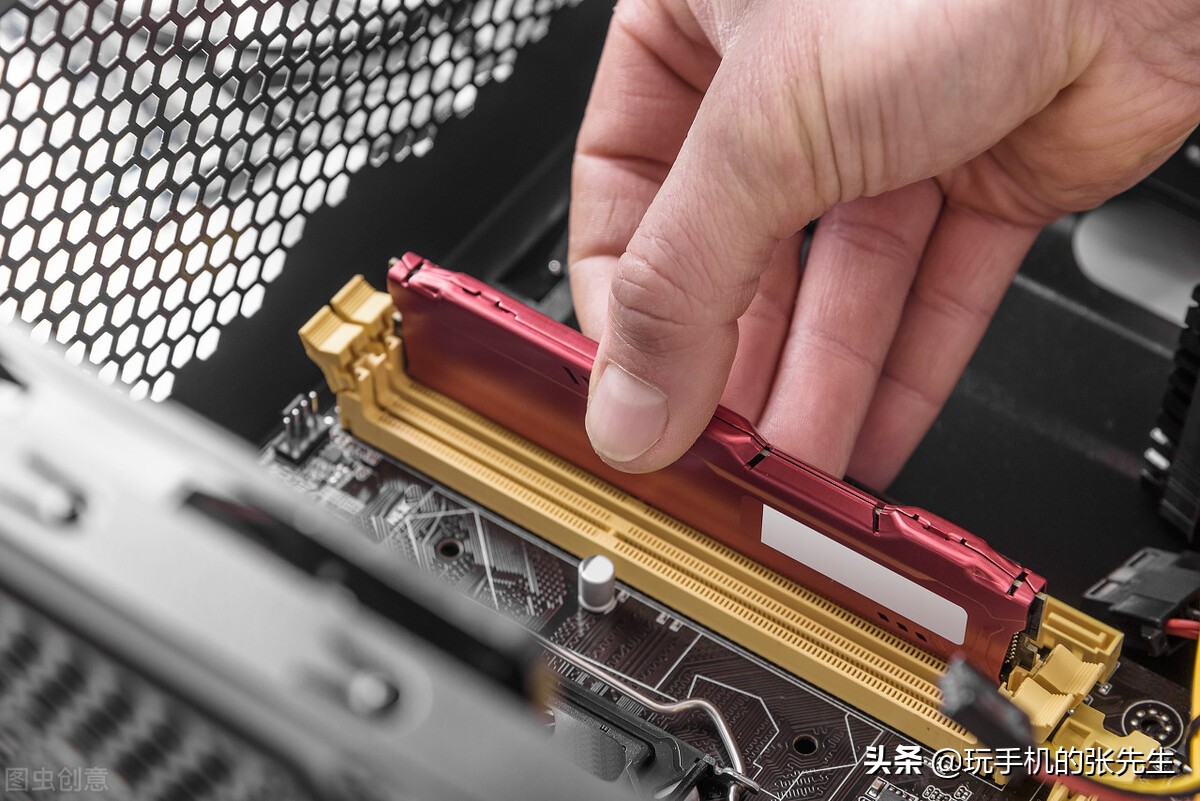 電腦突然死機(jī)！是什么問(wèn)題？如何解決