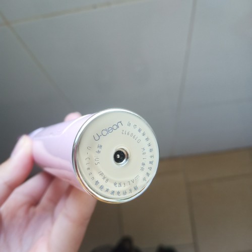 UClean閑凈電動(dòng)牙刷怎么樣好不好嗎，親身使用后評(píng)測(cè)(安全/實(shí)用) 