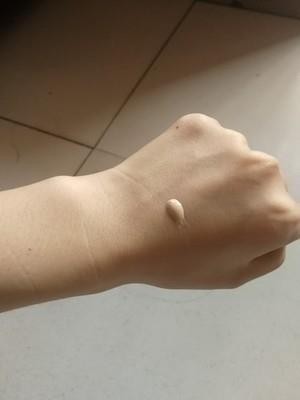 yzs粉底液怎么樣好用嗎是什么牌子，真實(shí)上妝體驗(yàn)分享(干皮親媽)