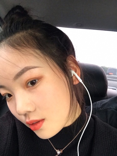 紅地球粉底液怎么樣是哪國產(chǎn)品適合油皮嗎，混合皮真實(shí)上妝體驗(yàn)