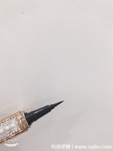 幻想愛情化妝品怎么樣是美國品牌么，眼線筆使用體驗(美國品牌)
