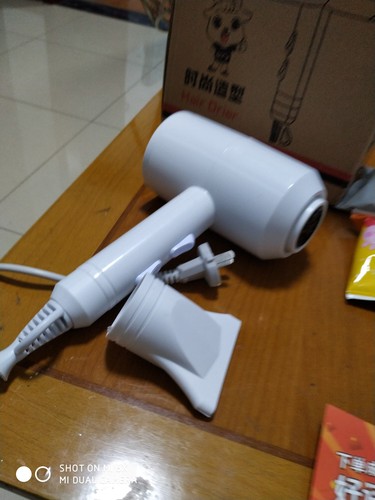 閃洋洋電吹風(fēng)機(jī)怎么樣質(zhì)量好嗎，用戶親身測(cè)評(píng)(價(jià)格僅19.9元)