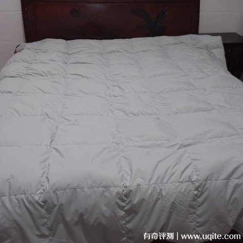 夢(mèng)潔羽絨被質(zhì)量怎么樣好用嗎，真實(shí)使用體驗(yàn)(品質(zhì)與顏值并存)