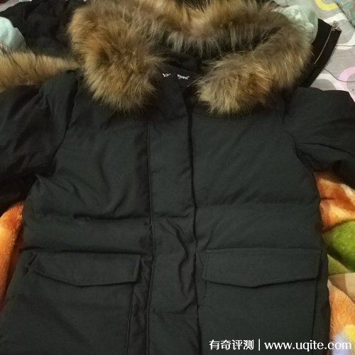 鴨鴨羽絨服怎么樣質(zhì)量如何，真實使用體驗(保暖輕盈舒適自然)