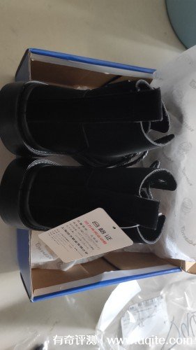 回力馬丁靴質(zhì)量怎么樣是什么面料，真實(shí)購(gòu)買體驗(yàn)(反絨布材質(zhì))