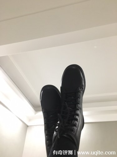 斯凱奇馬丁靴好穿嗎舒適嗎，真實(shí)購買體驗(yàn)(舒適/緩震/保暖)