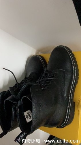 艾斯臣馬丁靴怎么樣是名牌嗎，真實購買體驗(時尚女鞋品牌)