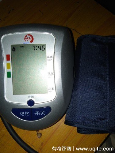 萬弘電子血壓計(jì)怎么樣，真實(shí)使用效果點(diǎn)評(píng)(價(jià)格僅99元）