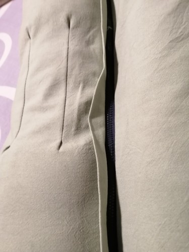 南國(guó)伊繡頸椎護(hù)頸枕多少錢一個(gè)，真實(shí)使用體驗(yàn)(價(jià)格39.9)