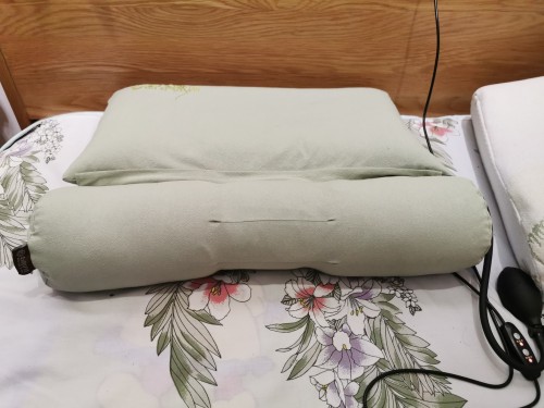 南國(guó)伊繡頸椎護(hù)頸枕多少錢一個(gè)，真實(shí)使用體驗(yàn)(價(jià)格39.9)