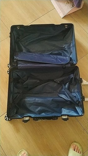 鱷魚恤行李箱怎么樣屬于什么檔次，真實(shí)質(zhì)量測(cè)評(píng)(中檔水平)